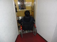 Medium_01_白石薬師の湯館内エレベーター