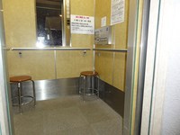 Medium_02_白石薬師の湯館内エレベーター