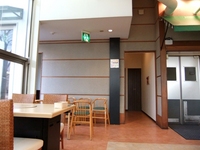 Medium_トイレ通路