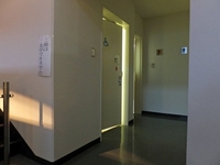 Medium_トイレ通路