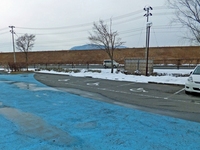 Medium_駐車場