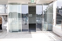 Medium_イルカプール入口2