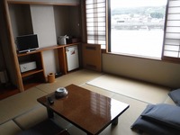 Medium_106和洋室畳部屋