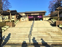 Medium_正面入口・階段