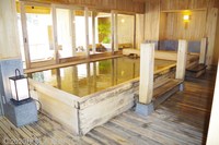 Medium_imgp6462社の湯（古代檜風呂）