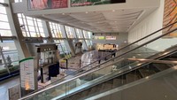 Medium_空港内
